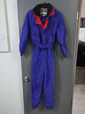 Edelweiss Vintage Colorblock Ski Jacket in Blue, Red and Black